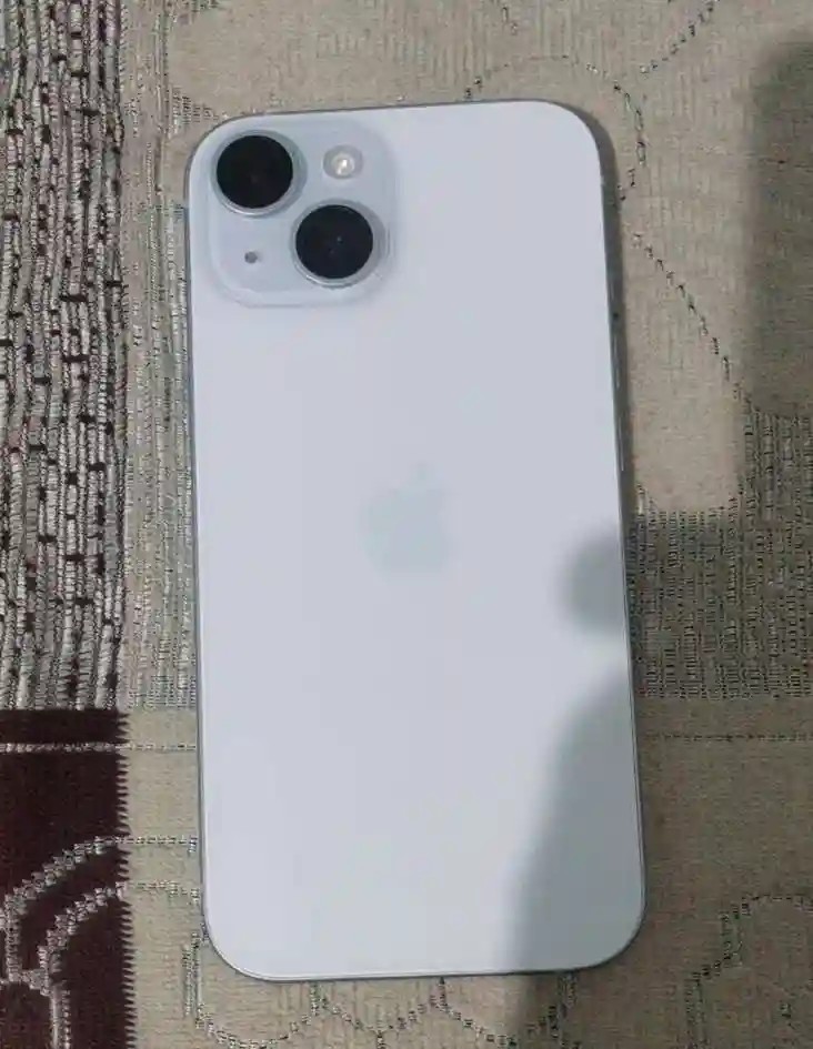 Apple iPhone 15