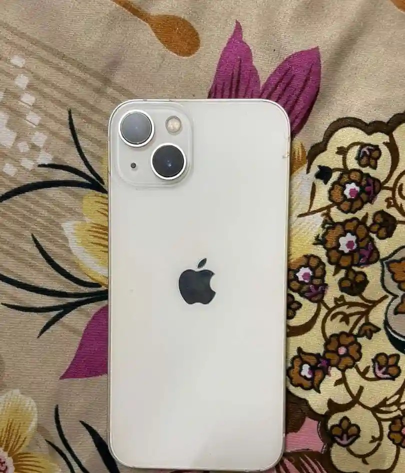 Apple iPhone 13