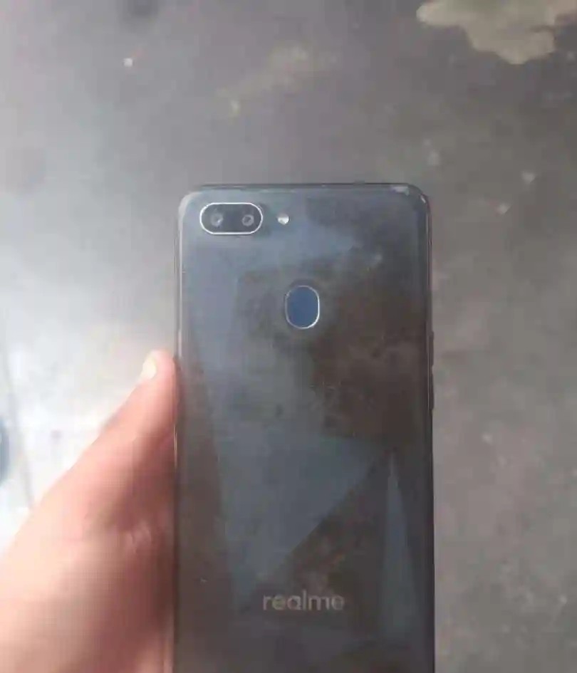 Realme 2