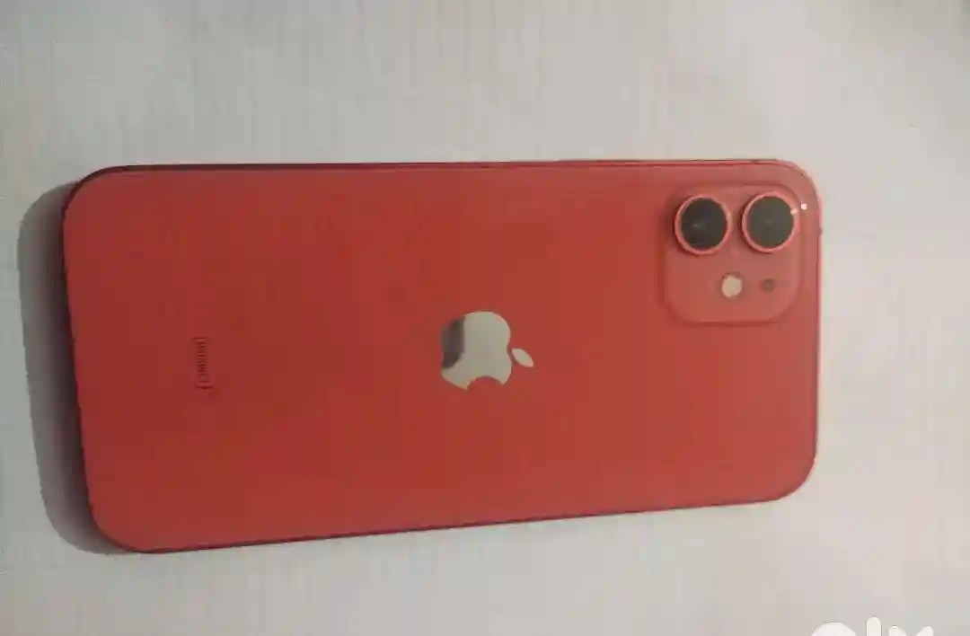 Apple iPhone 12