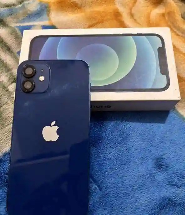 Apple iPhone 12