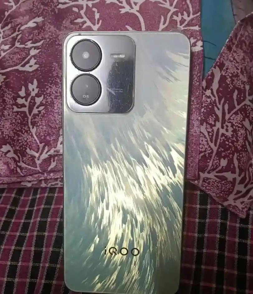 vivo iQOO Z9