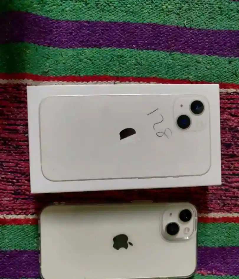 Apple iPhone 13