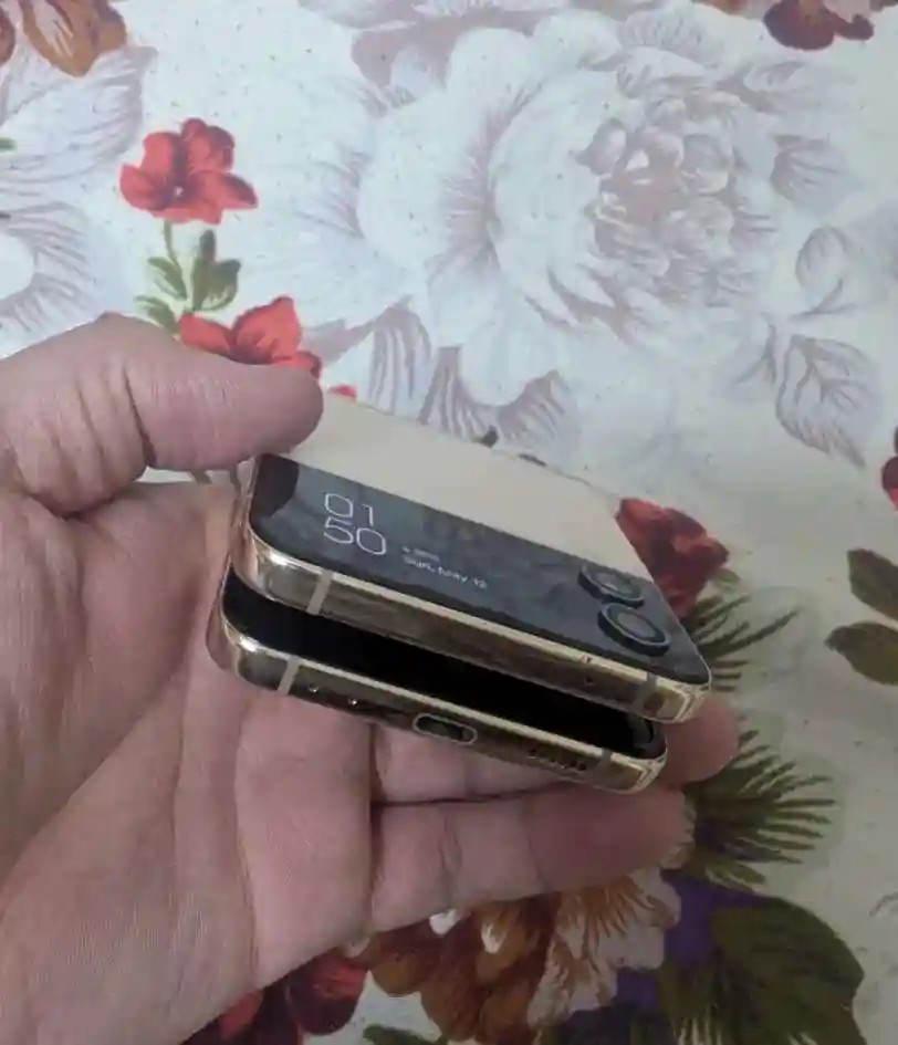 Samsung Galaxy Z Flip4