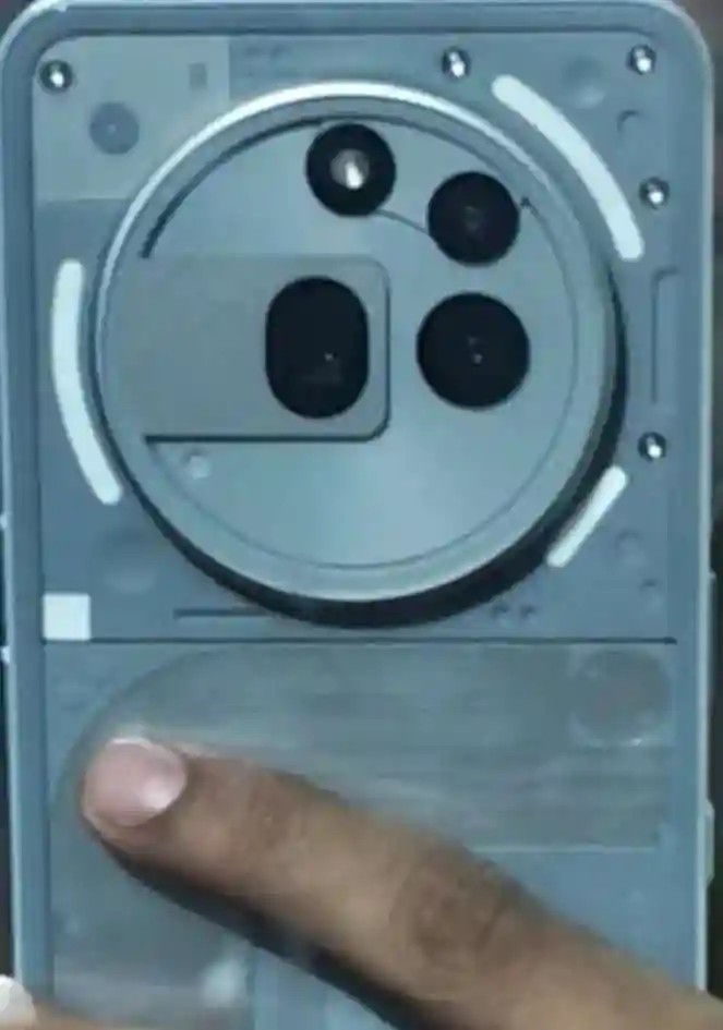Nothing Phone (1)