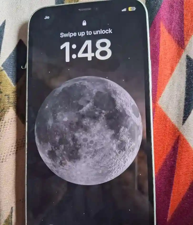 Apple iPhone 12
