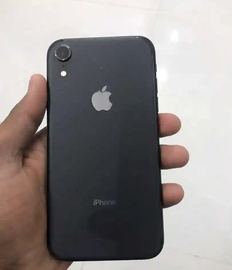 Apple iPhone XR