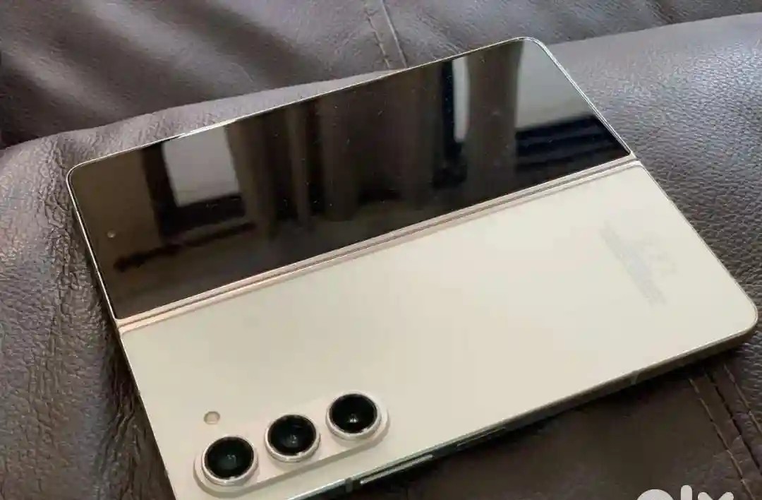 Samsung Galaxy Z Fold5