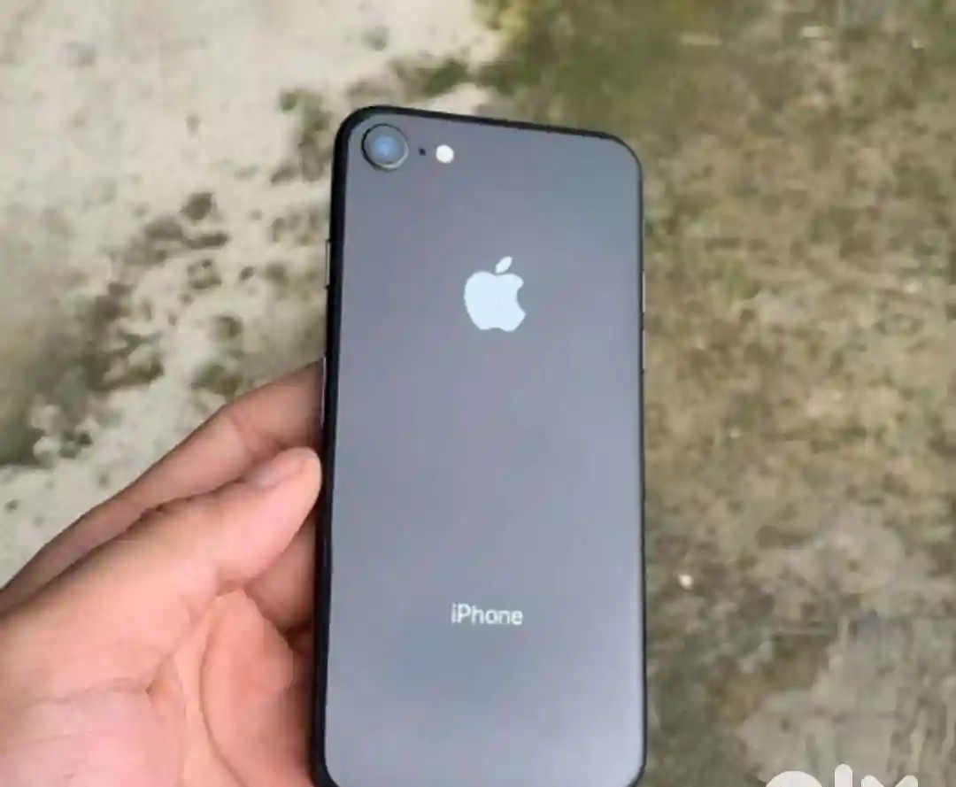 Apple iPhone 8