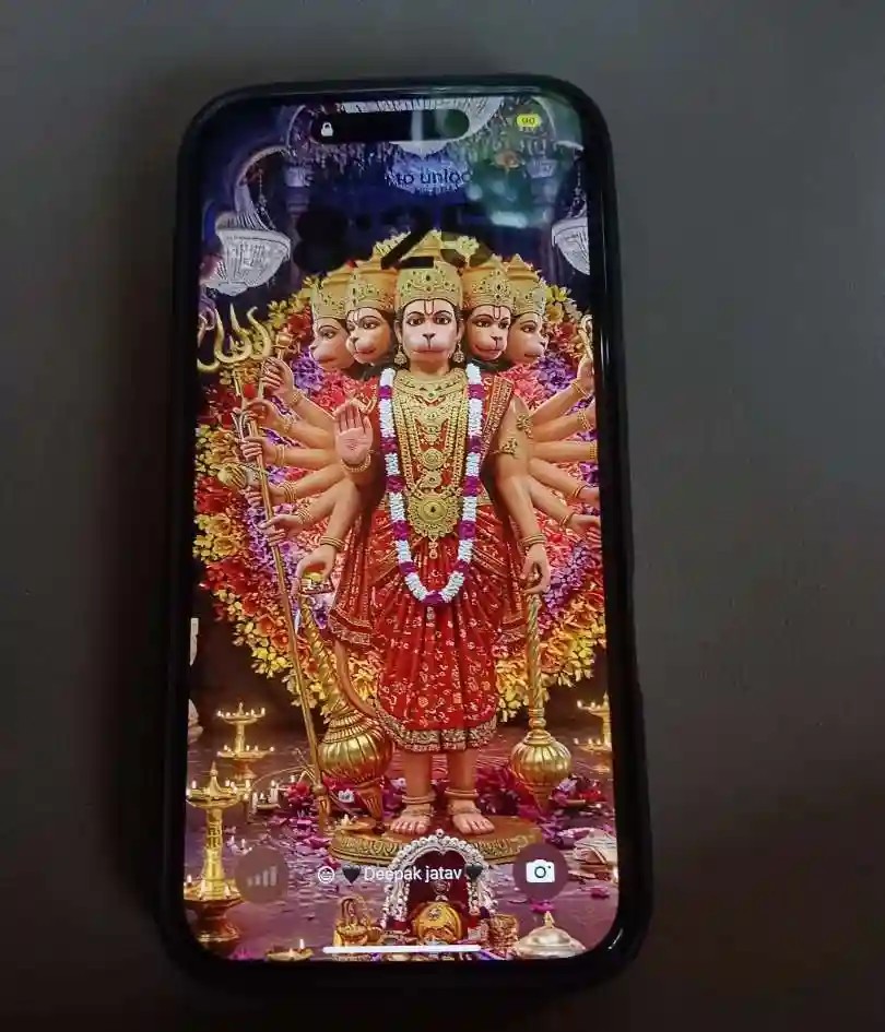 Apple iPhone 16
