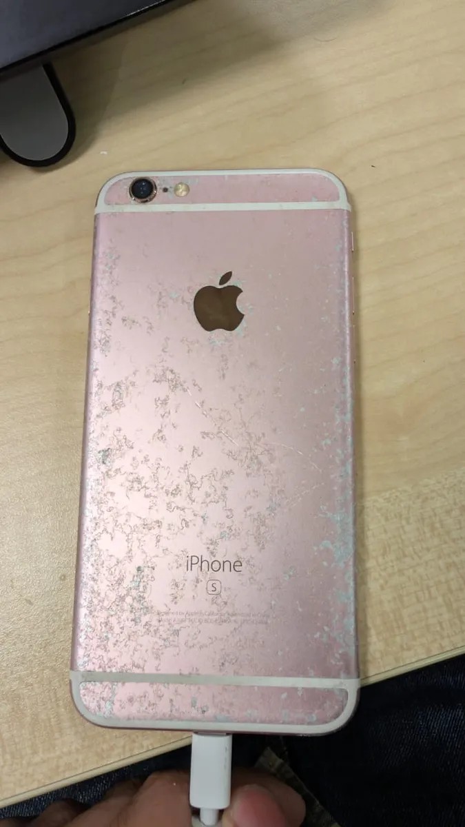 Apple iPhone 6s