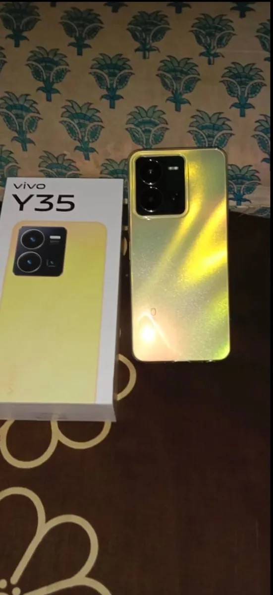 vivo Y35