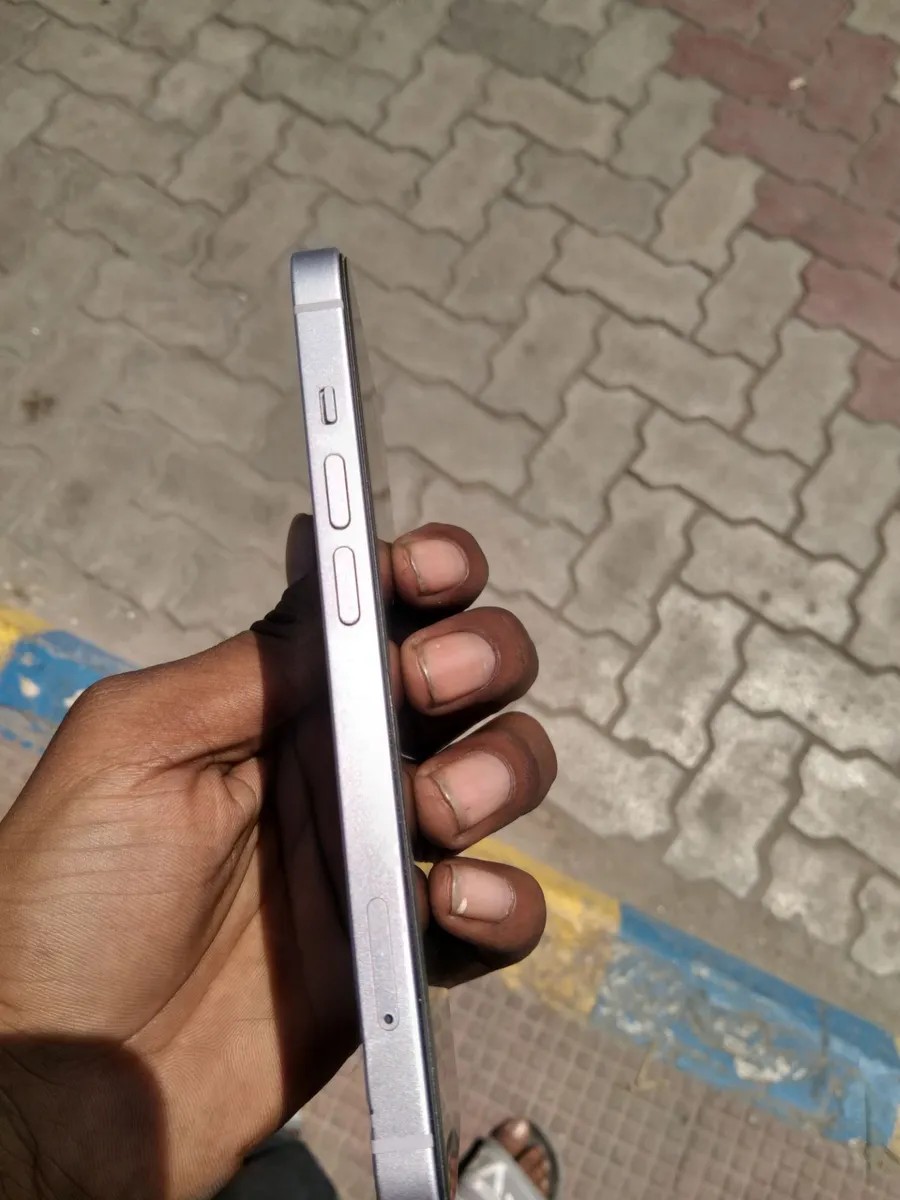 Apple iPhone 14