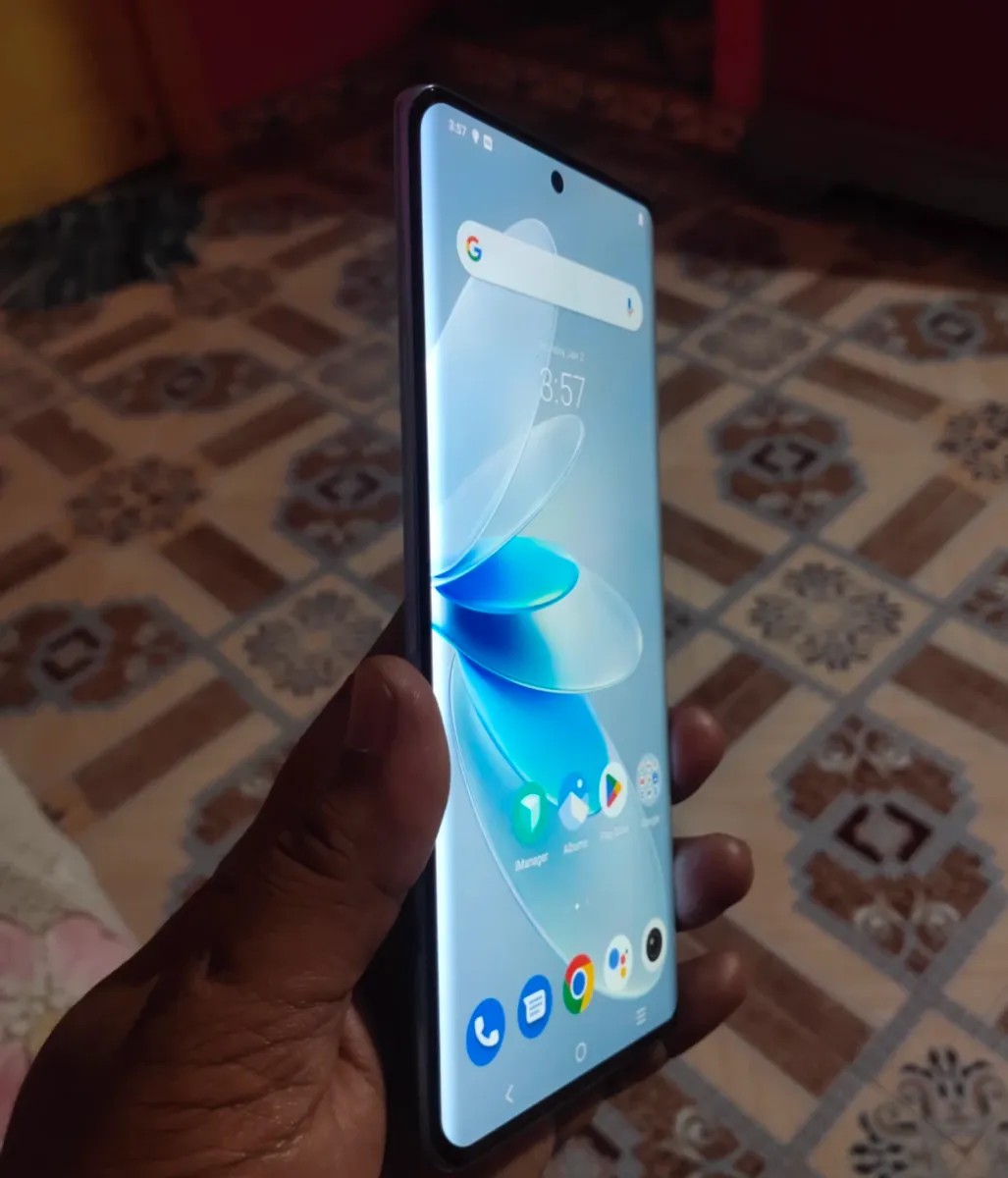 vivo V27
