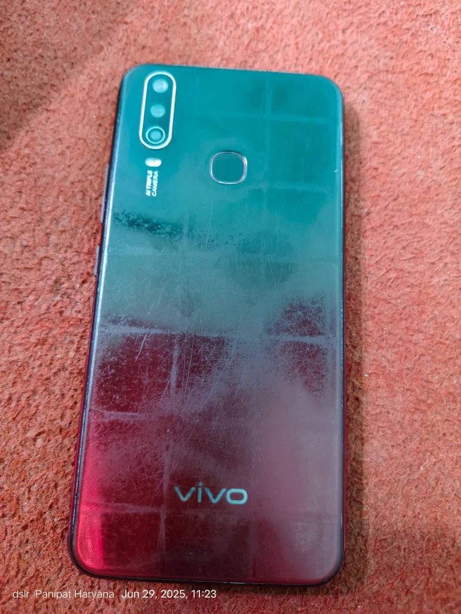 vivo Y12