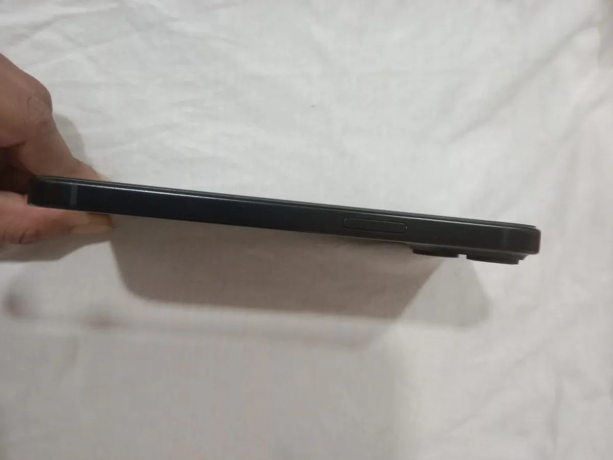 Apple iPhone 15