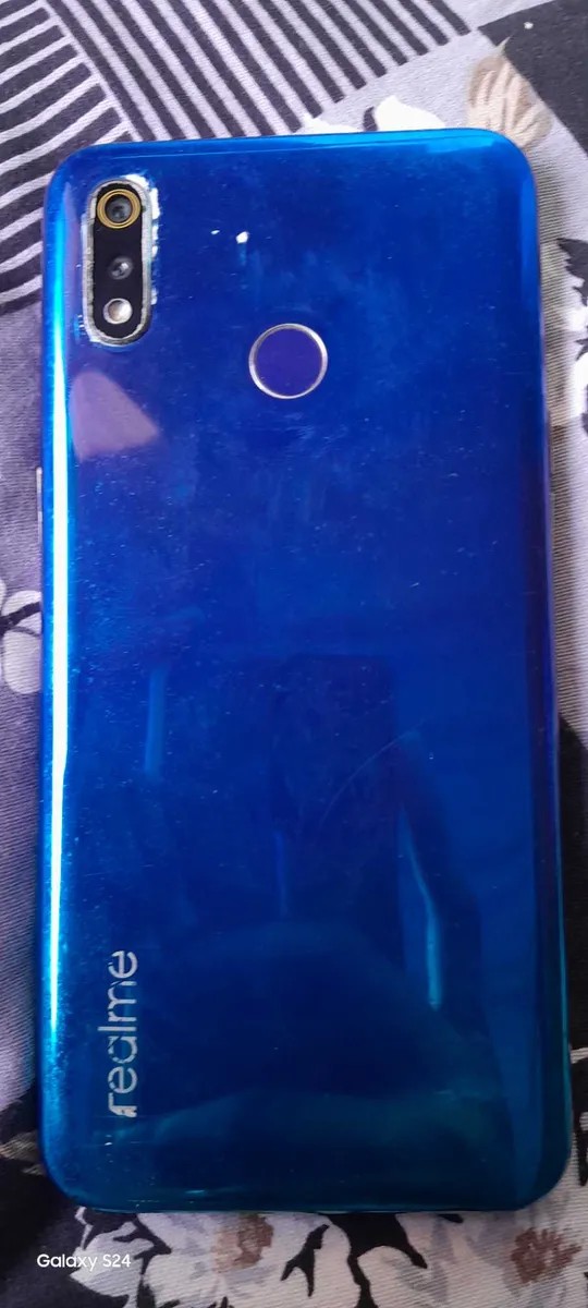 Realme 3