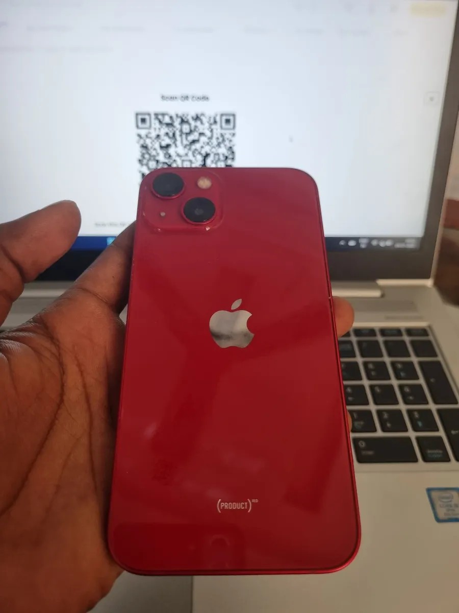 Apple iPhone 13