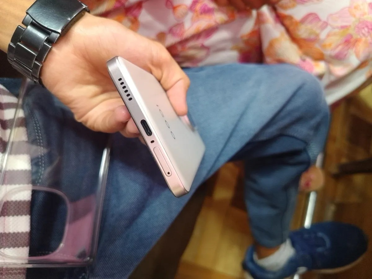 vivo iQOO Neo 10