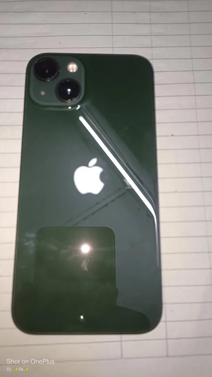 Apple iPhone 13