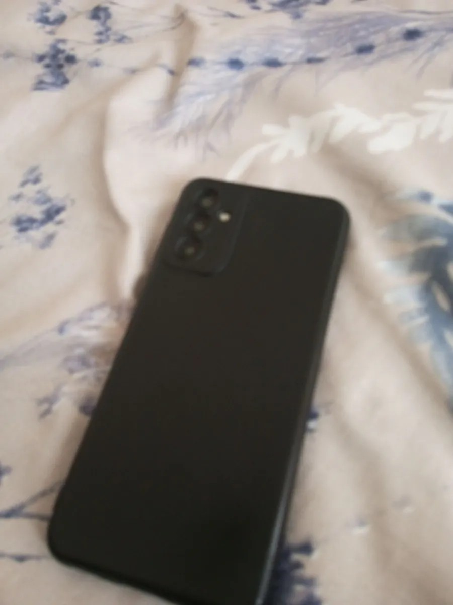 Samsung Galaxy F23
