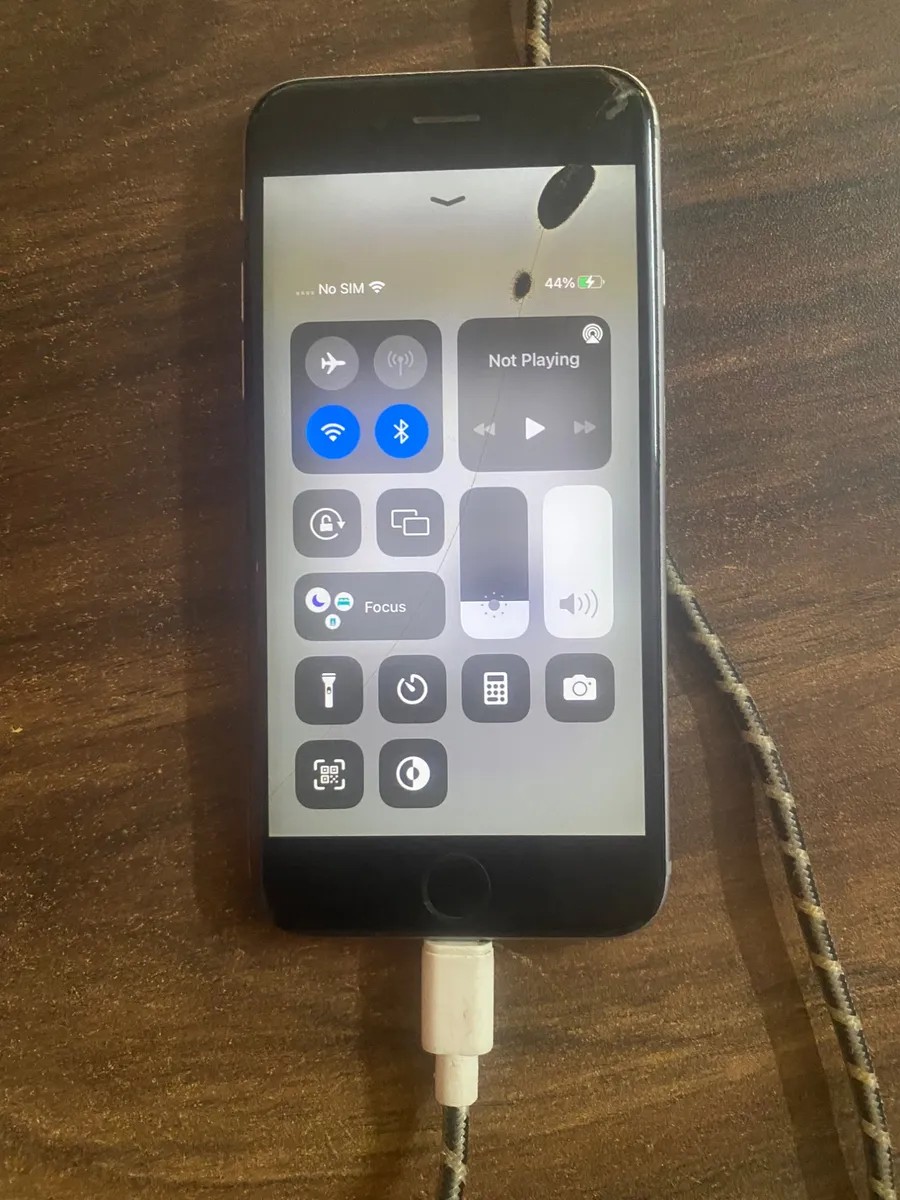 Apple iPhone 13