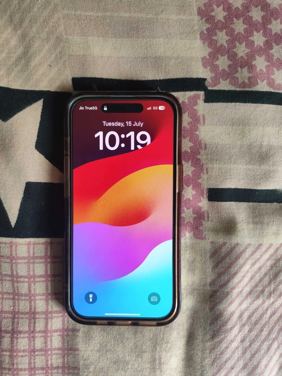 Apple iPhone 15