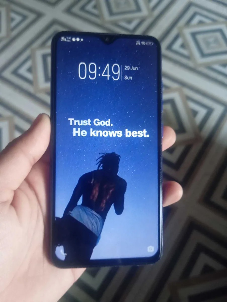 vivo Y93