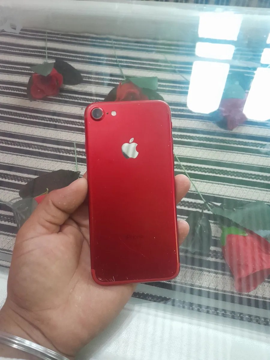 Apple iPhone 7