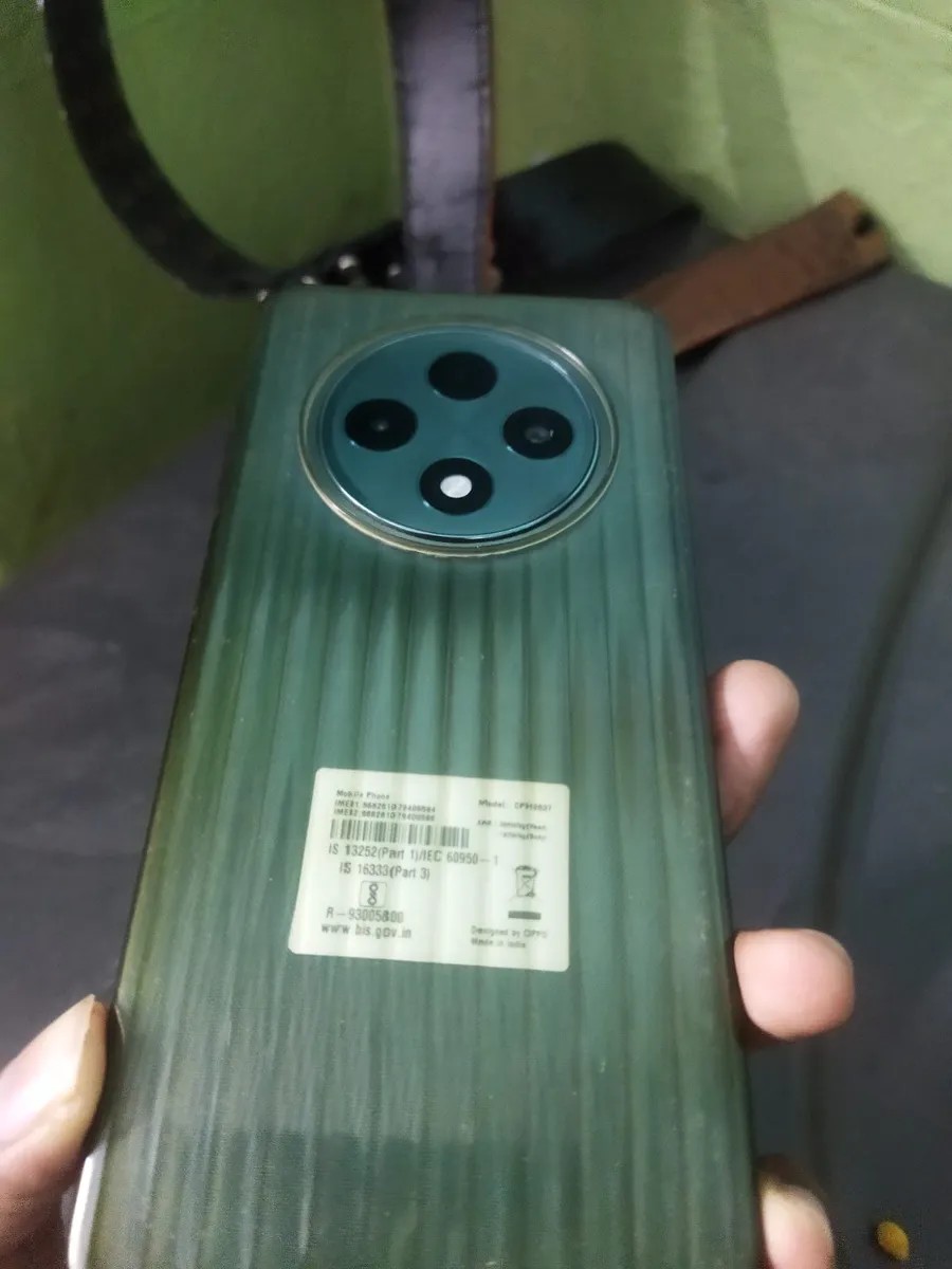 Oppo F27