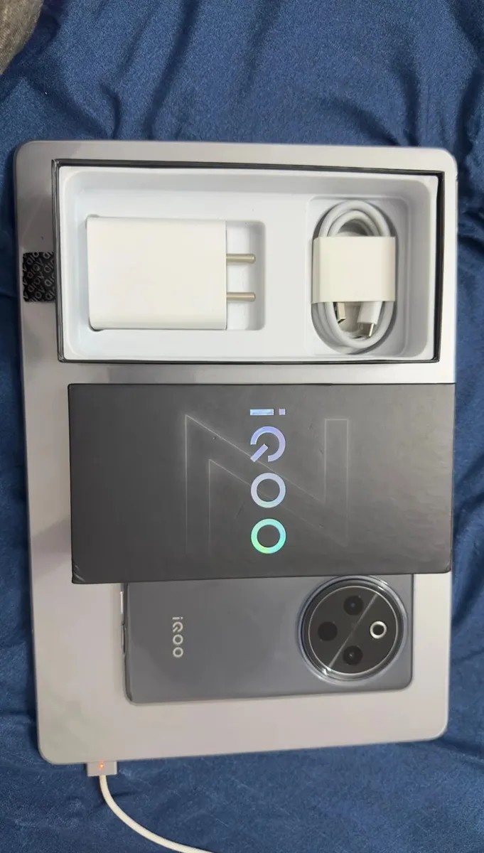vivo iQOO Z10