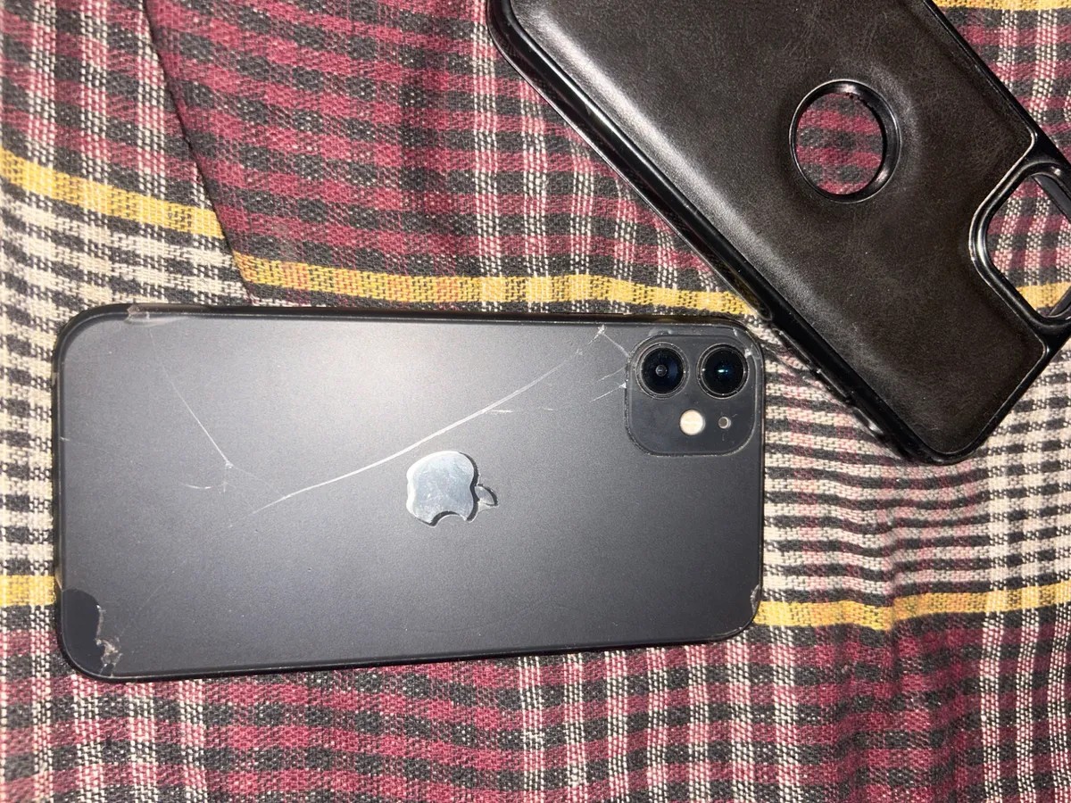 Apple iPhone 11