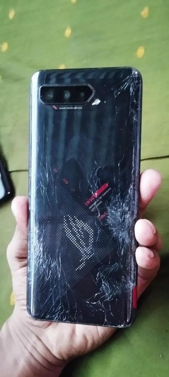 Asus ROG Phone 5s