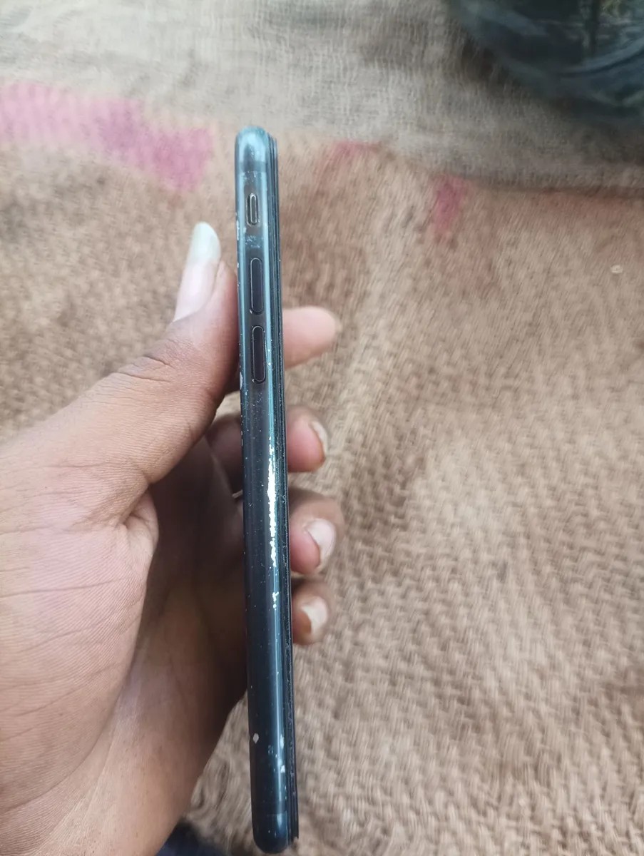 Apple iPhone 7