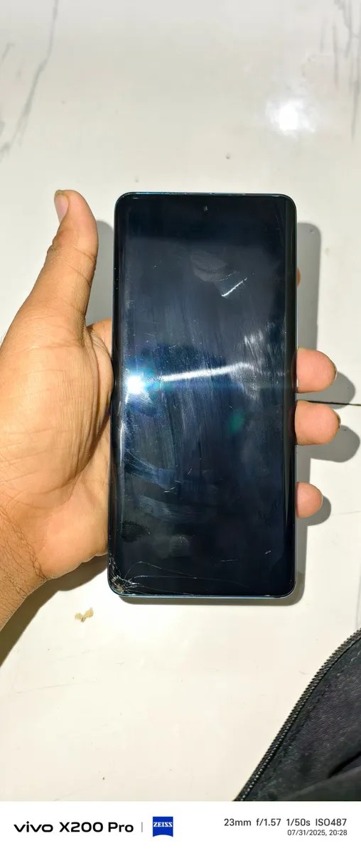 vivo V25 Pro