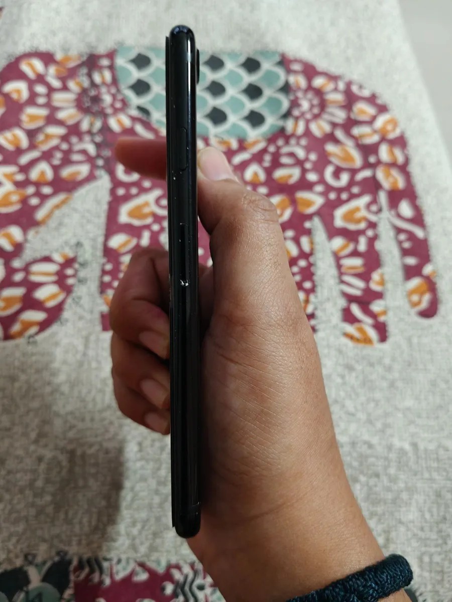 Apple iPhone 7
