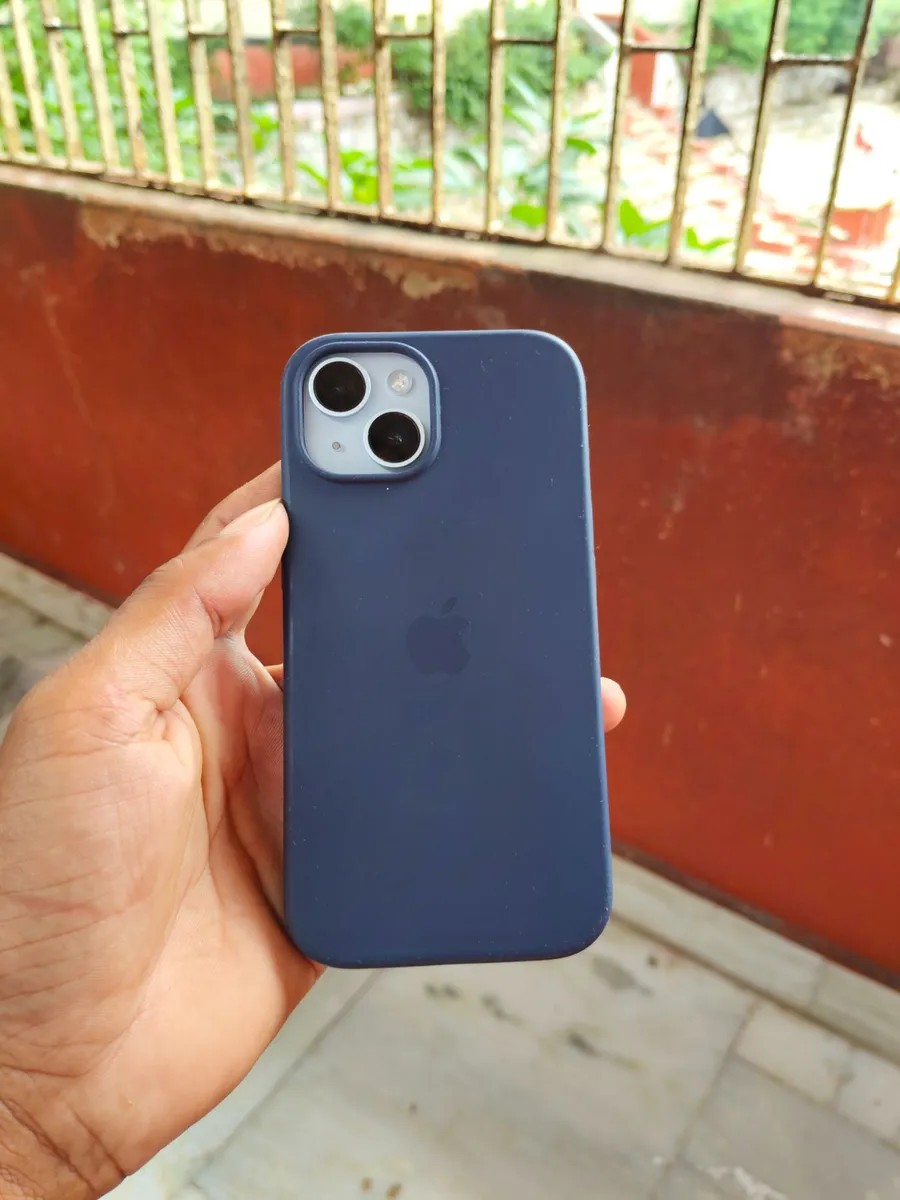 Apple iPhone 15