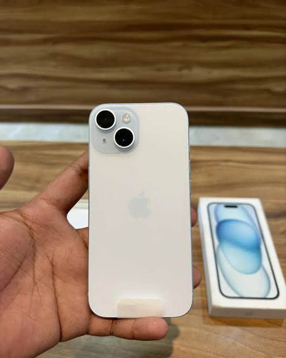 Apple iPhone 15
