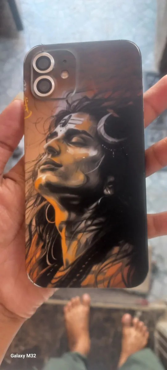Apple iPhone 12