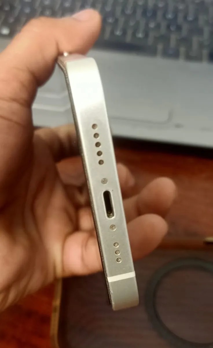 Apple iPhone 14