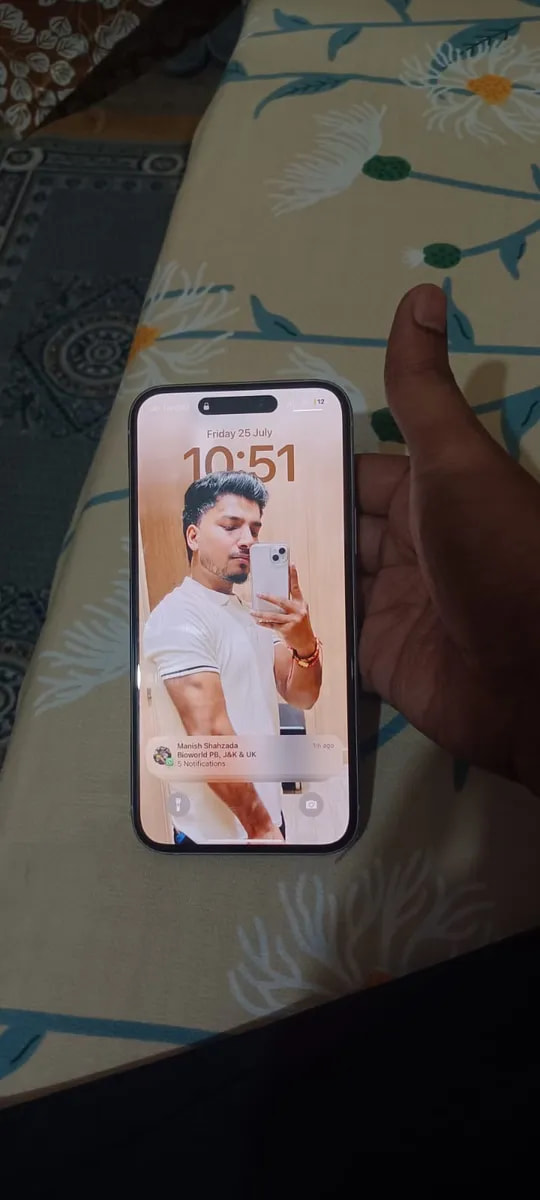 Apple iPhone 15 Plus