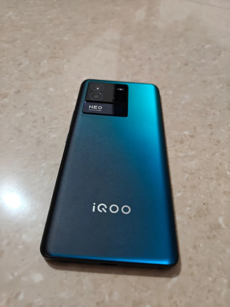 vivo iQOO Neo 6