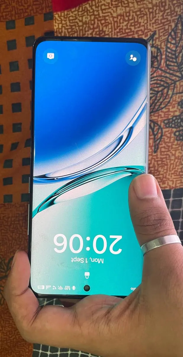 Oppo F27 Pro+
