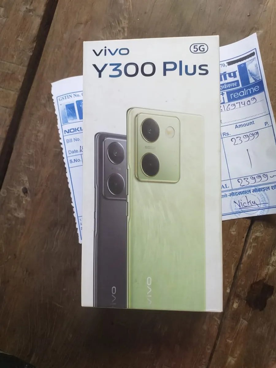 vivo Y300 Plus