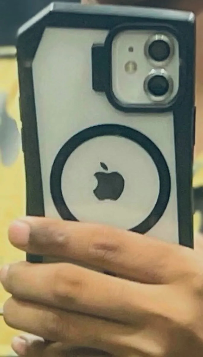 Apple iPhone 12