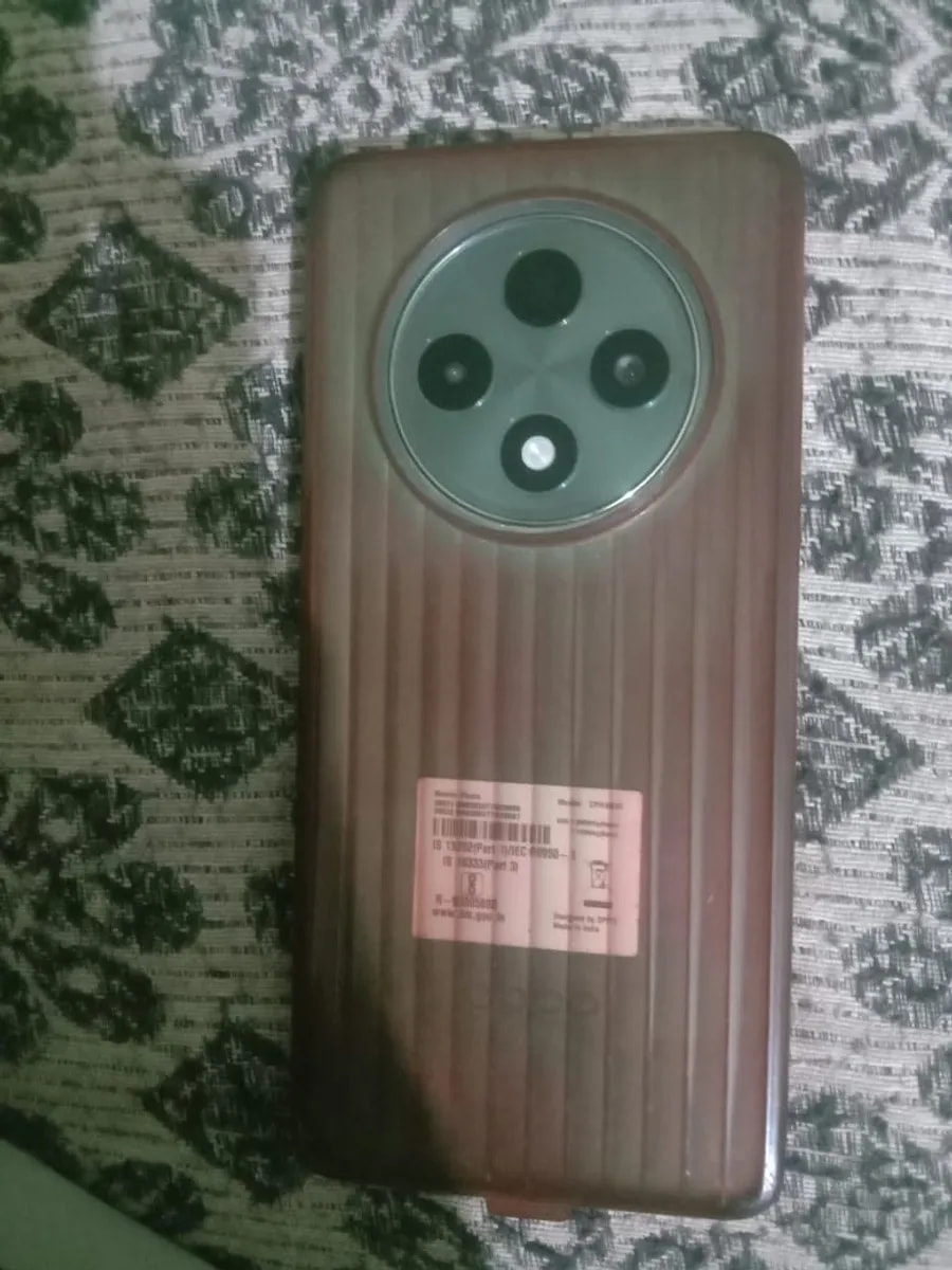 Oppo F27