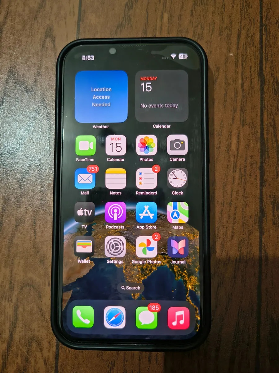 Apple iPhone 13