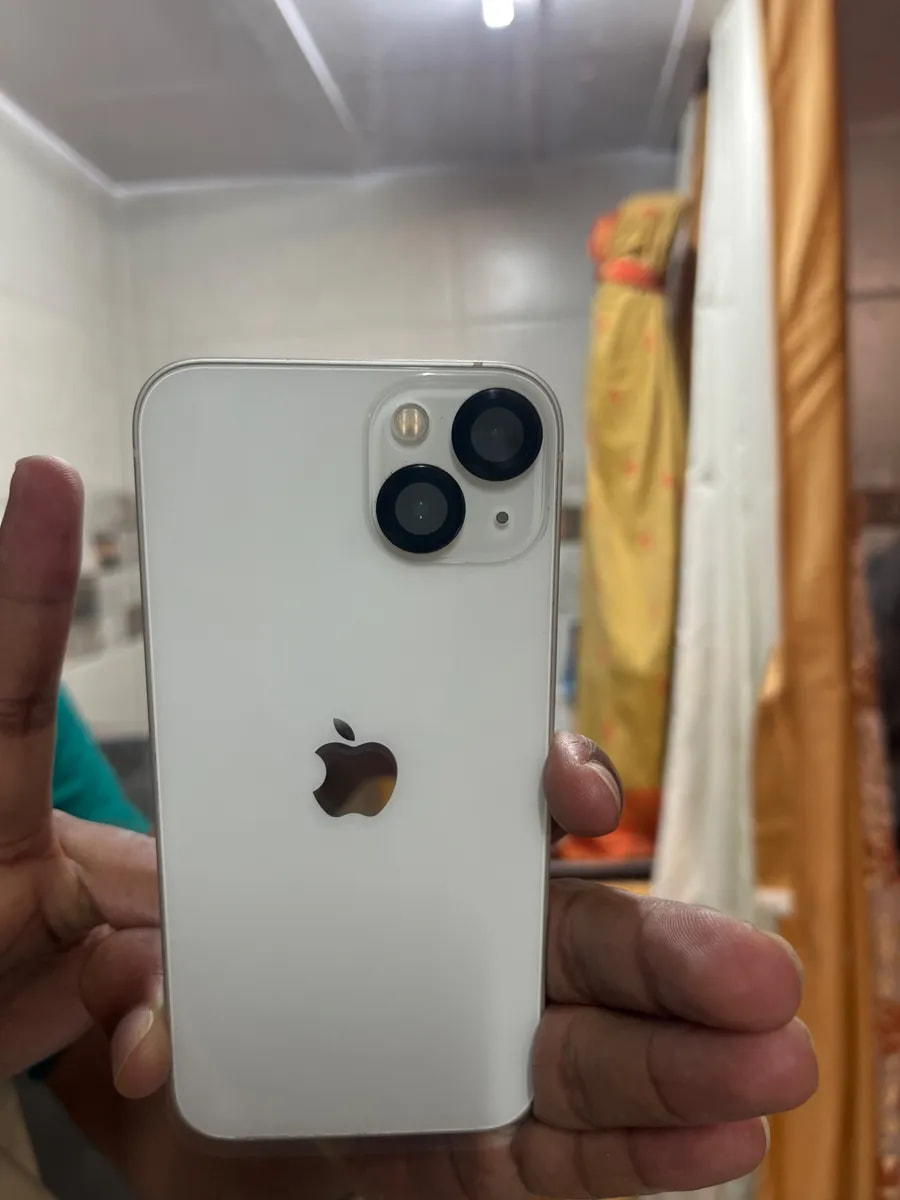 Apple iPhone 13