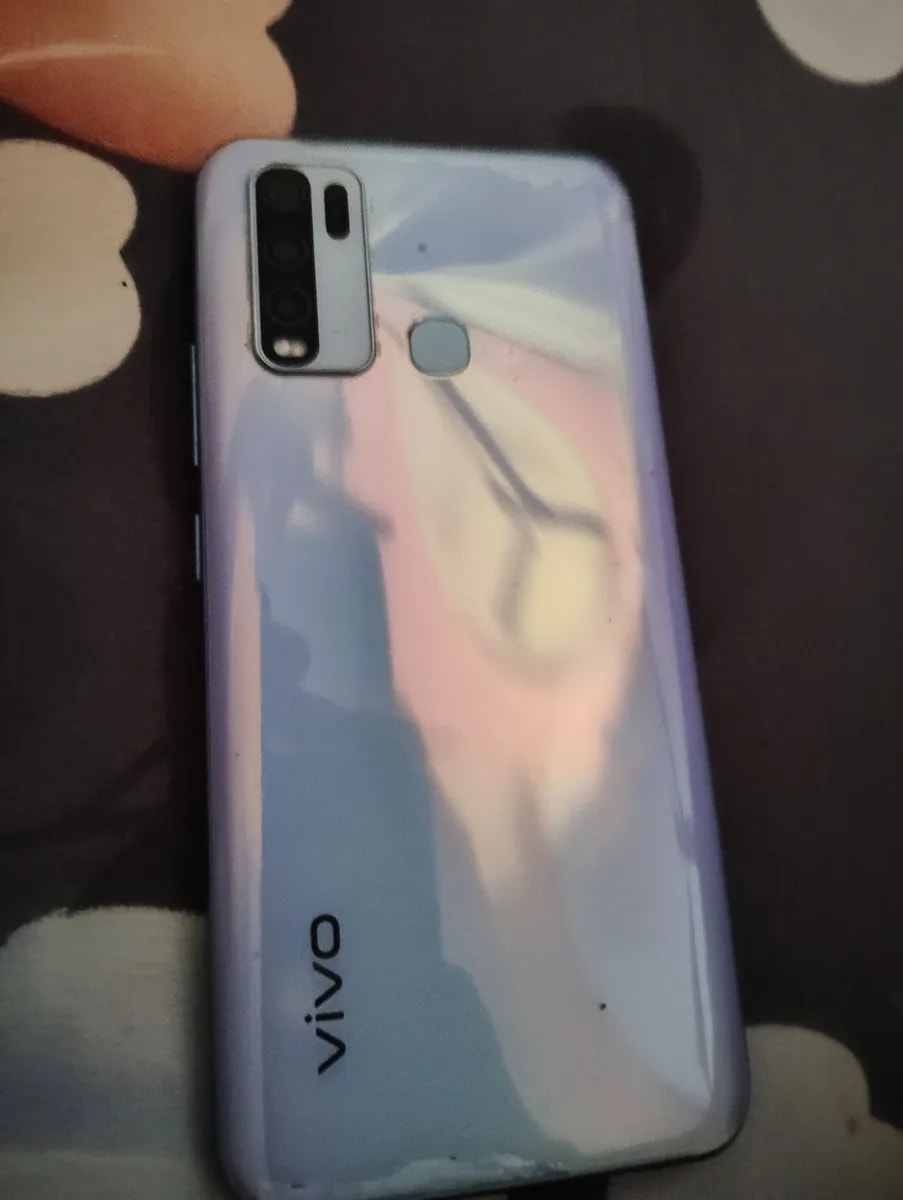 vivo Y50