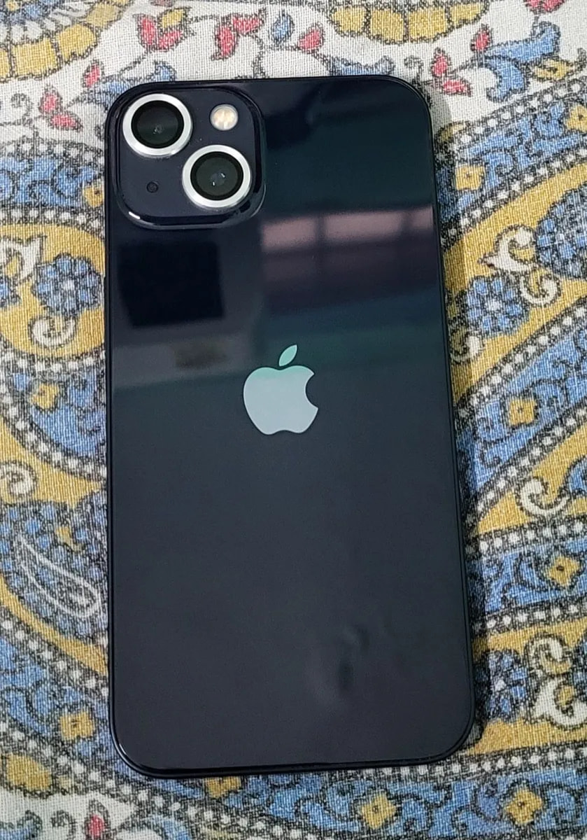Apple iPhone 13